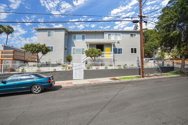 Building Photo - 2625 W Avenue 35