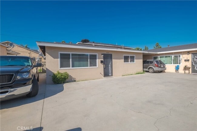 Building Photo - 11624 Adenmoor Ave