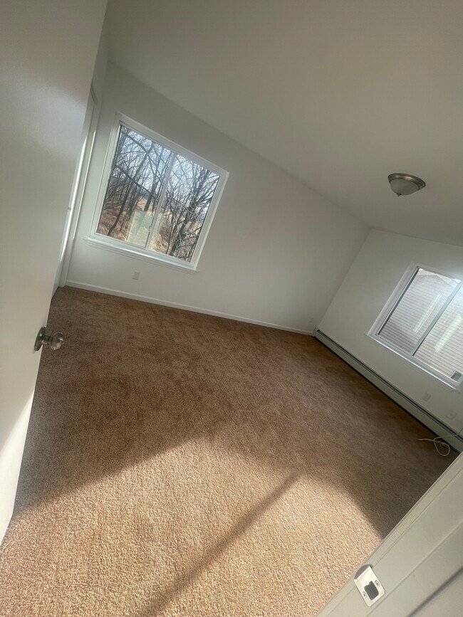 Foto del edificio - 356 Concord Ln