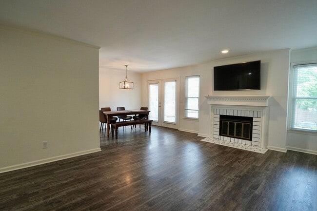 2 Bed 2 Bath in Desirable Green Hills! - 2 Bed 2 Bath in Desirable Green Hills! House