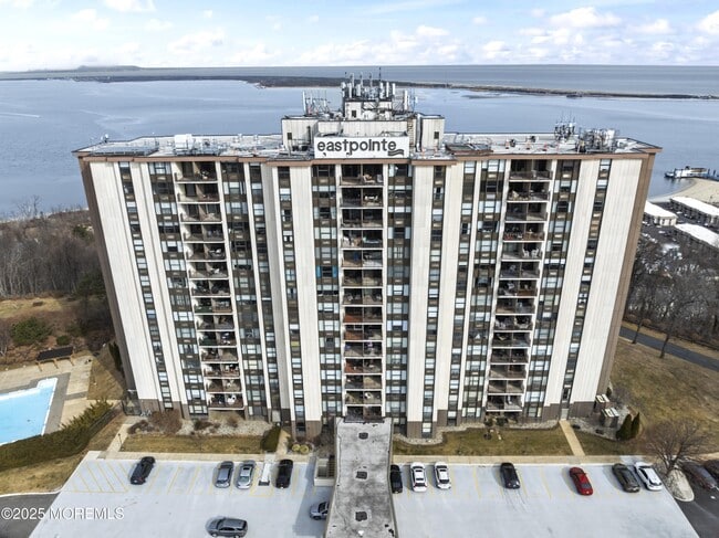 Building Photo - 1 Scenic Dr