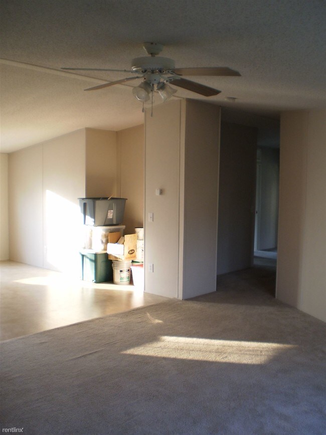 Foto del edificio - 240 Crestridge Dr