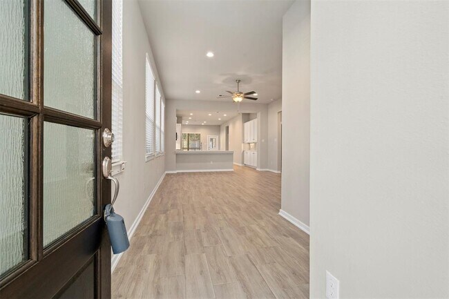 Foto del edificio - 119 Lukewood Cir