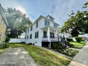 Building Photo - 163 Ridge Ave