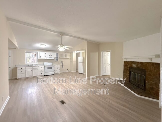 Photo - 2400 Hart Rd House