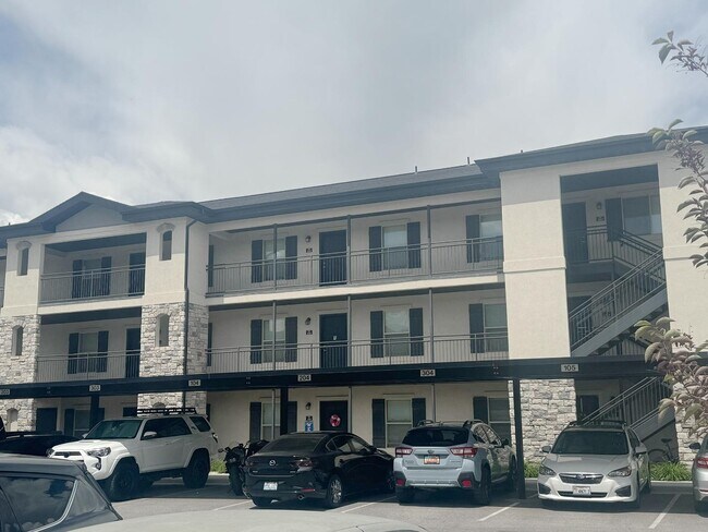 Foto del edificio - 1700 Sandhill Rd