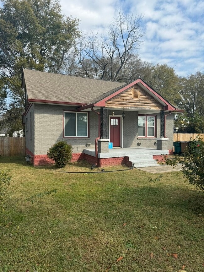 Photo - 2700 Buchanan St (Nashville, TN) House