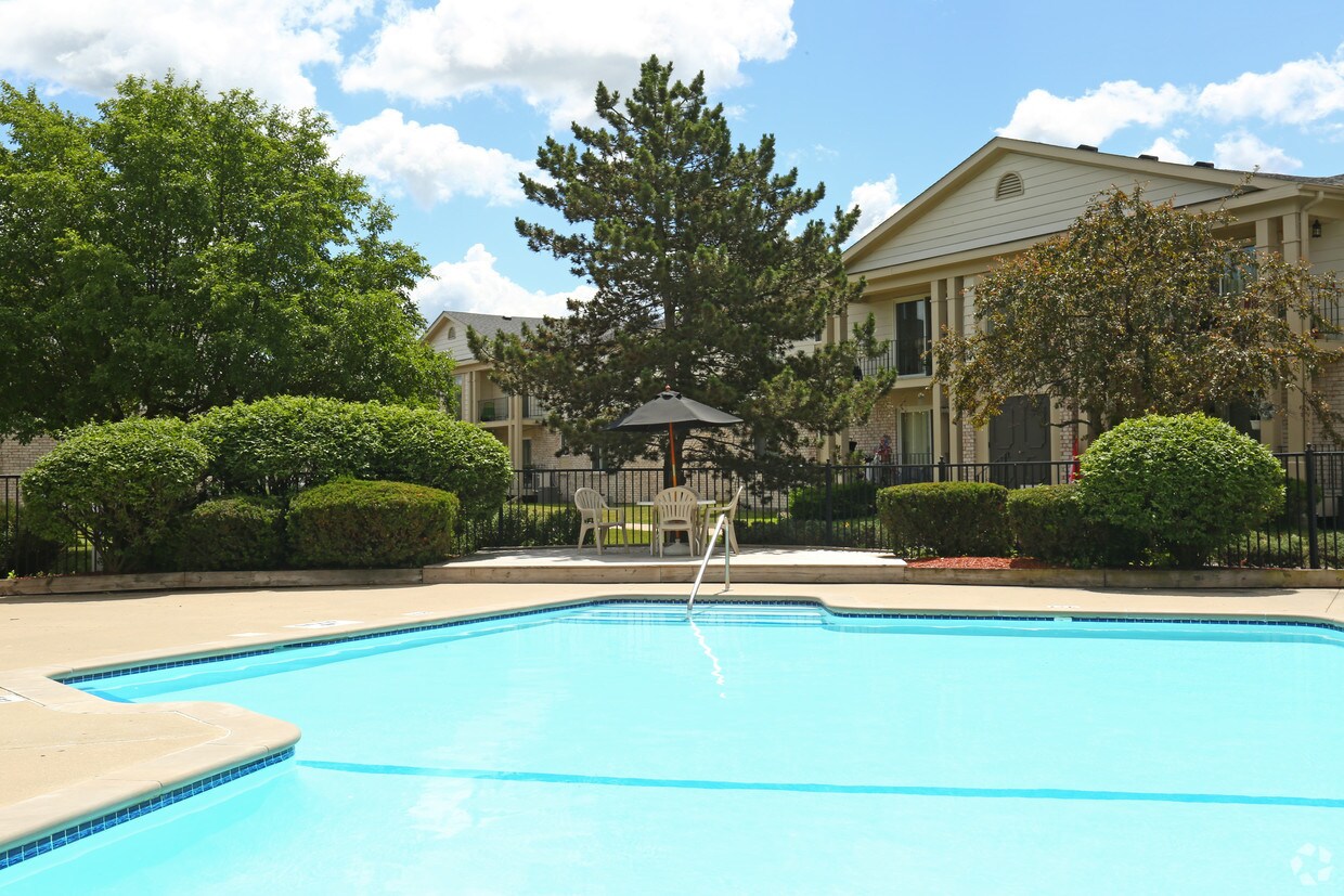 880 York Dr Unit 16C04, Essexville, MI 48732 Apartment for Rent in