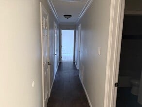 Building Photo - 6014 Lattimer Dr