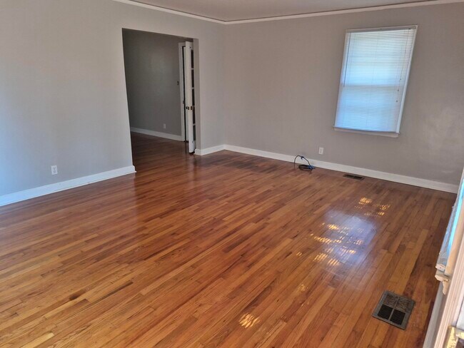 Foto del edificio - 1129 Magnolia Dr