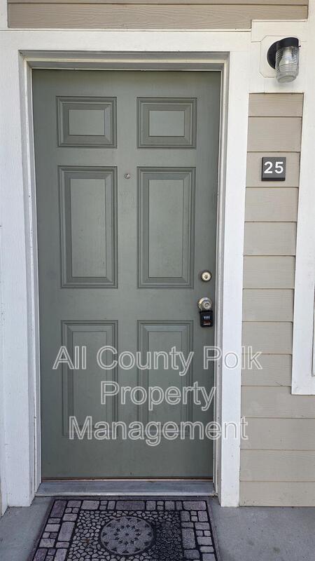 Building Photo - 915 Ariana St