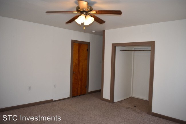Building Photo - 1 br, 1 bath House - 427 W. Adams #4
