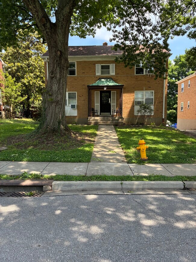 Foto del edificio - 40 Pleasant Ridge Ave