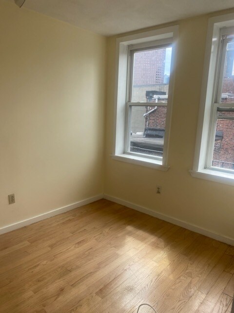 Foto del edificio - 215 Hanover St