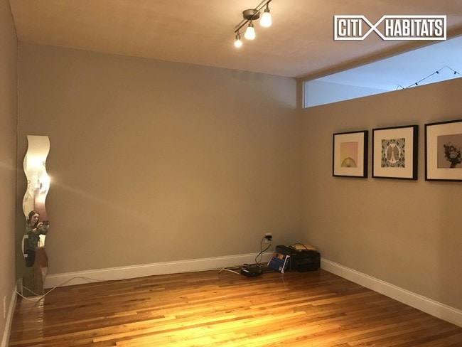 Building Photo - 2211 Ditmas Ave