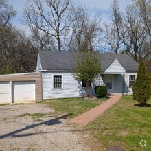 Building Photo - 1983 Lavergne Ct
