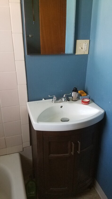 Foto principal - 637 N Berwick Ave