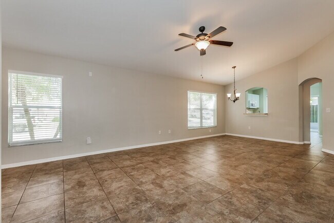 Foto del edificio - 402 Maple Pointe Dr