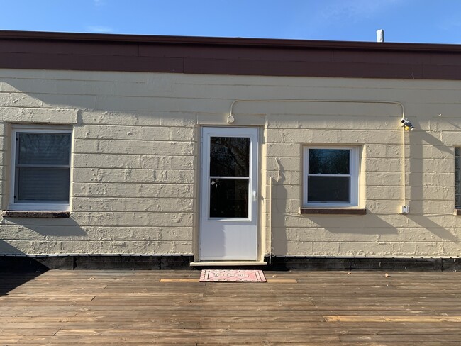Building Photo - 18701 Dixie Hwy
