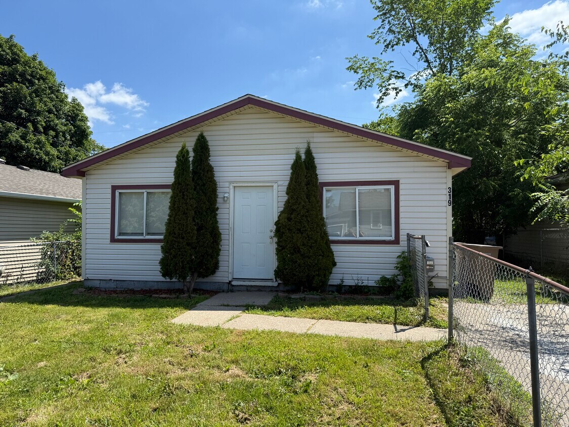 Primary Photo - 319 S Anderson Ave