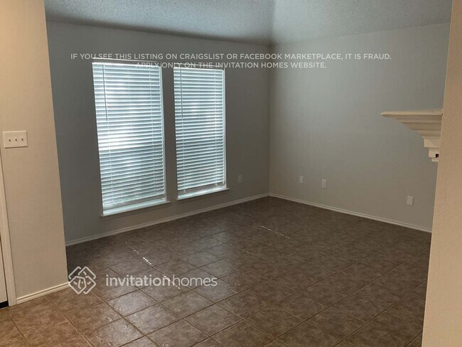 Foto del edificio - 1405 Country Ln