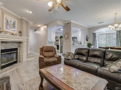 Building Photo - COMING SOON! Beautiful 3 Bed 2.5 Bath Timb...