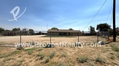 Building Photo - 9811 Arroyo Ave