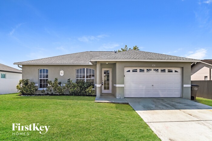 Foto principal - 830 NE 9th Terrace