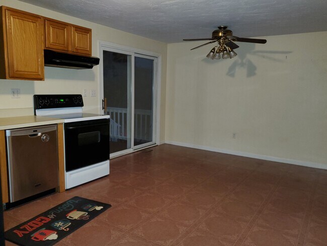 Foto del edificio - 118 Montclair Ave