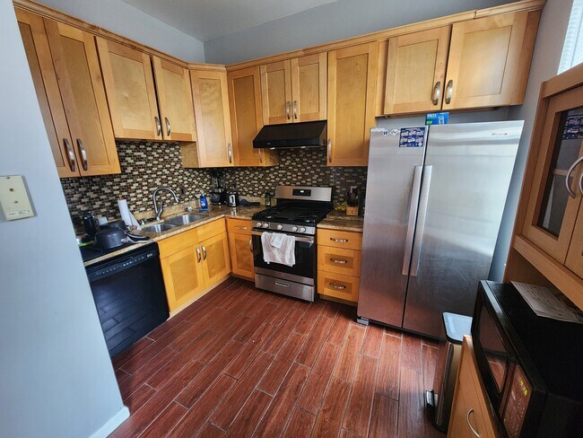 Cocina - 504 Rhode Island Ave NW