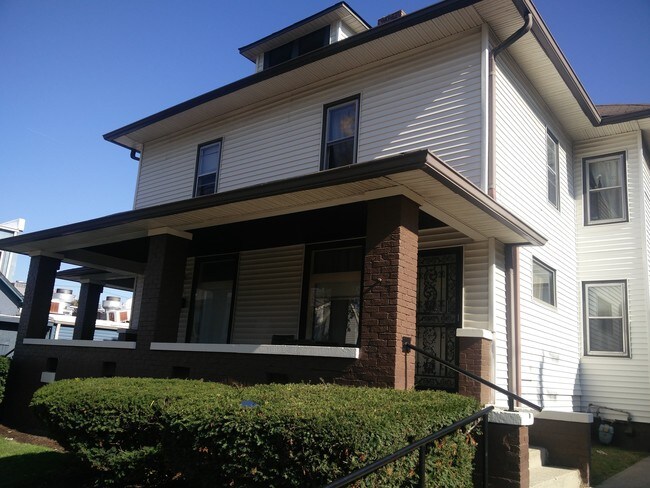 Building Photo - 1109 Laurel St