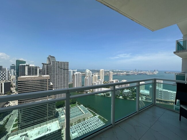 Foto del edificio - 950 Brickell Bay Dr