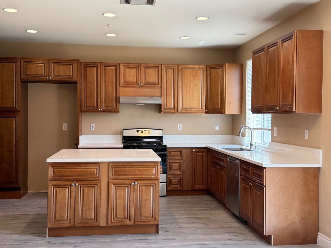 Foto del edificio - 6927 Tailwind Ln