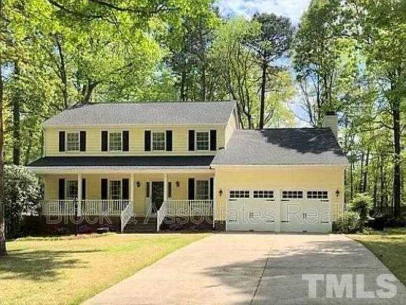 Foto principal - 5029 Holly Brook Dr