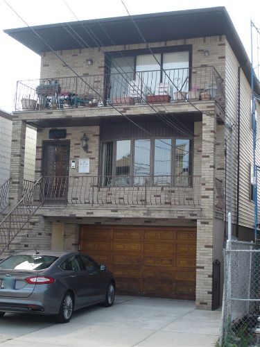 Primary Photo - 6823 Adams St