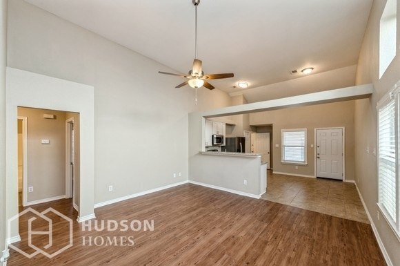 Foto del edificio - NOW AVAILABLE! 8809 Wayne Street, Cross Ro...