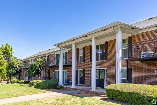 Foto del edificio - University Oaks