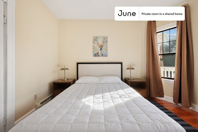 Foto del edificio - Room in Shared 4 bed/1 bath home