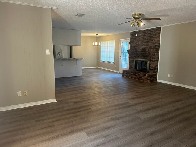 Building Photo - 2544 Coachman Ct