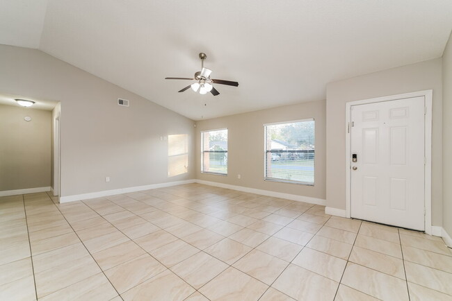 Building Photo - 794 Del Prado Dr