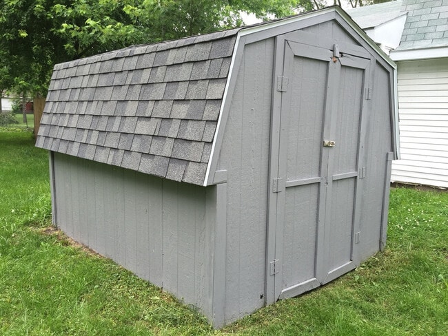 Foto del edificio - 246-248 Grand Blvd.