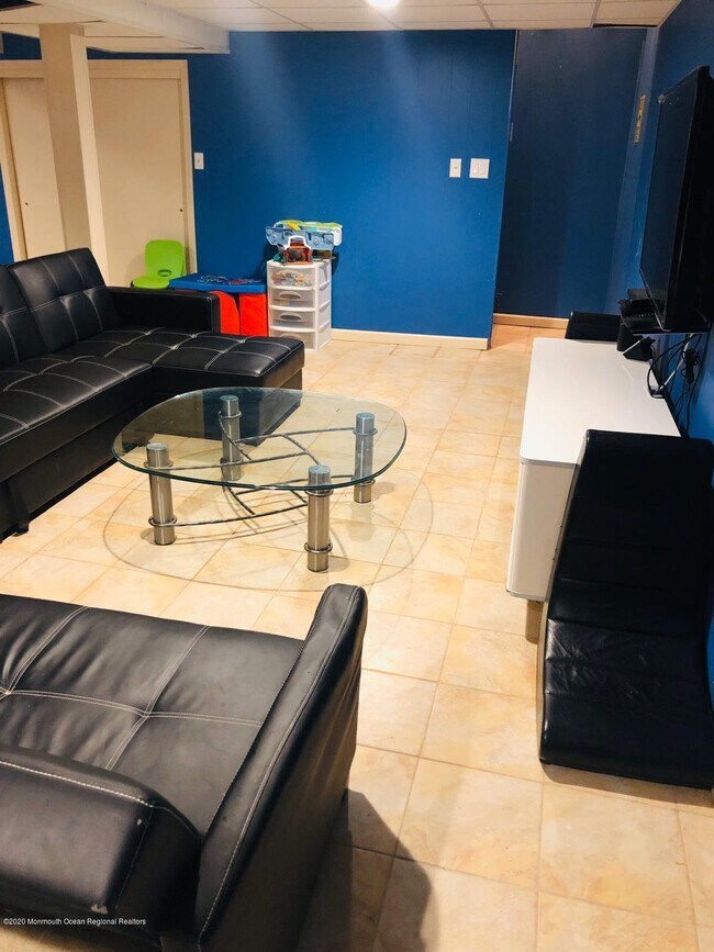 3 Jeffrey Ln, West Long Branch, NJ 07764 House Rental in West Long