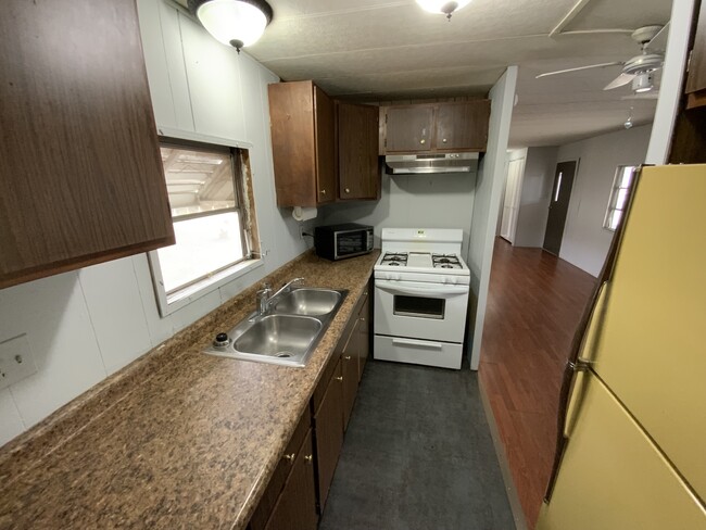 Building Photo - 272 Covert Dr