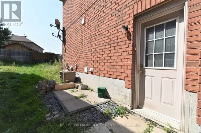 Building Photo - 46 Birchwood Dr