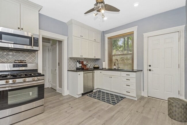 Building Photo - 19 Westbourne Ter