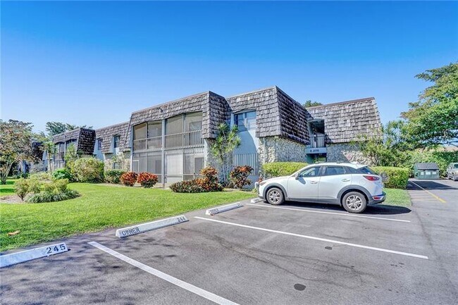 Foto del edificio - 3115 Oakland Shores Dr