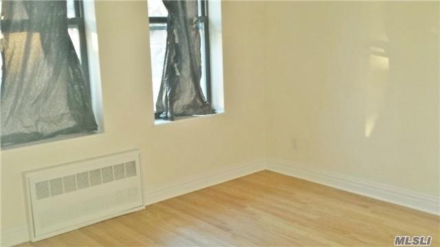 Foto del edificio - 3206 82nd St