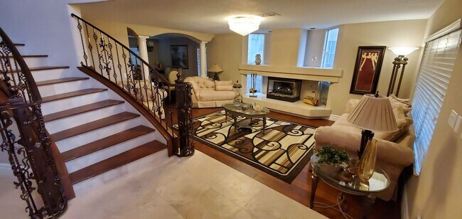 Foto del edificio - 3709 Silver Brook St