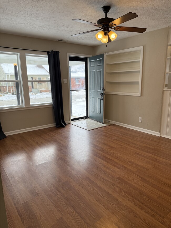 Foto del edificio - 509 E Mill St