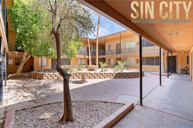 Foto del edificio - Discover Urban Comfort: Spacious 1-Bedroom Oasis at Lyn Capri